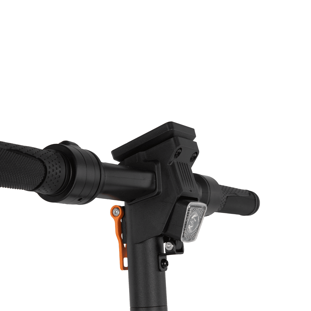 KuKirin S1max Electric Scooter: Headlight and Handlebar, Safety and Control – A Reliable Choice for Night Riders and Urban Commuters